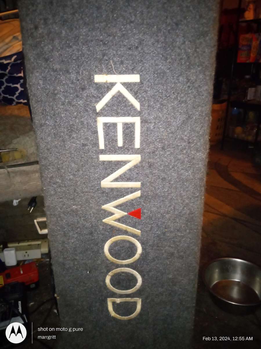 2 12inch Kenwood Speakersand Power Acoustic amp