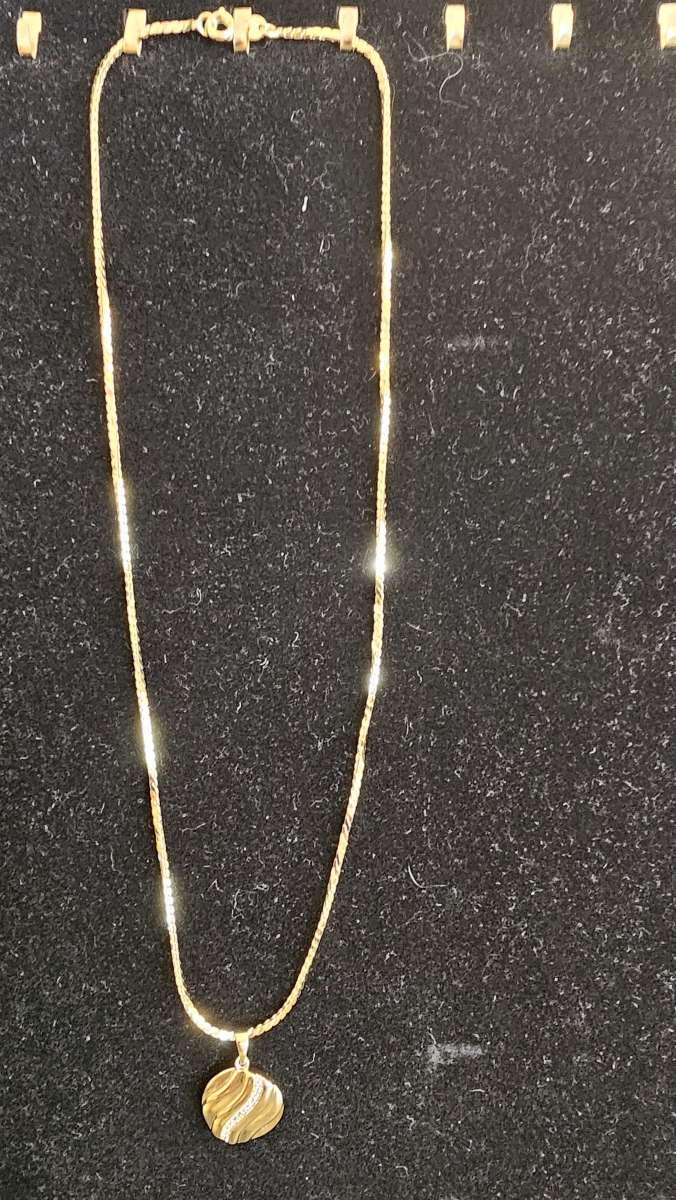 neckless with pedant 44 cm