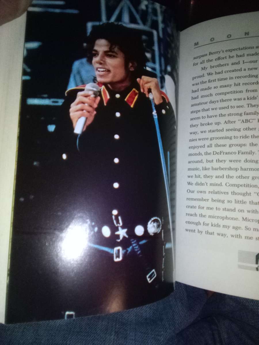 Michael Jackson Moon Walk autobiography book