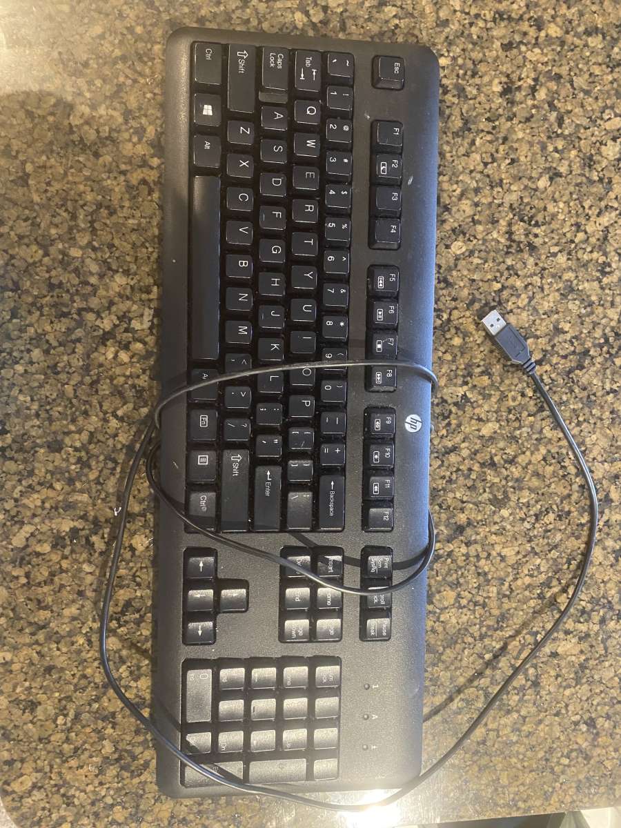 HP Desktop 320K Slim Wired Keyboard  Black 5V