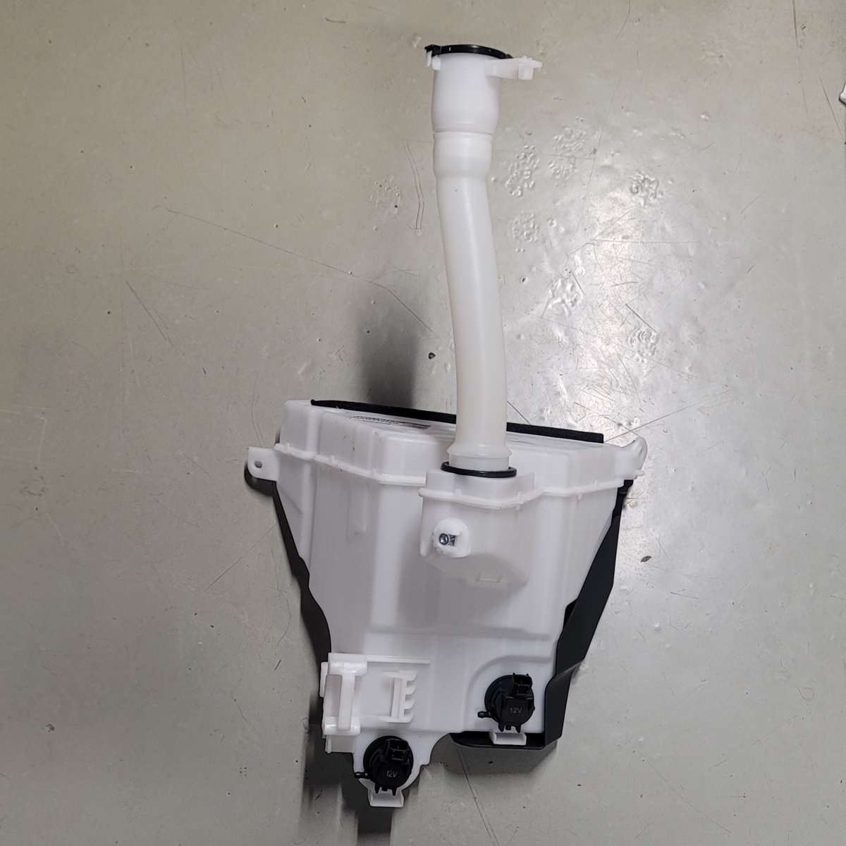 GOPARTS  for 2010  2015 Toyota 4runner Windshield Washer Flu