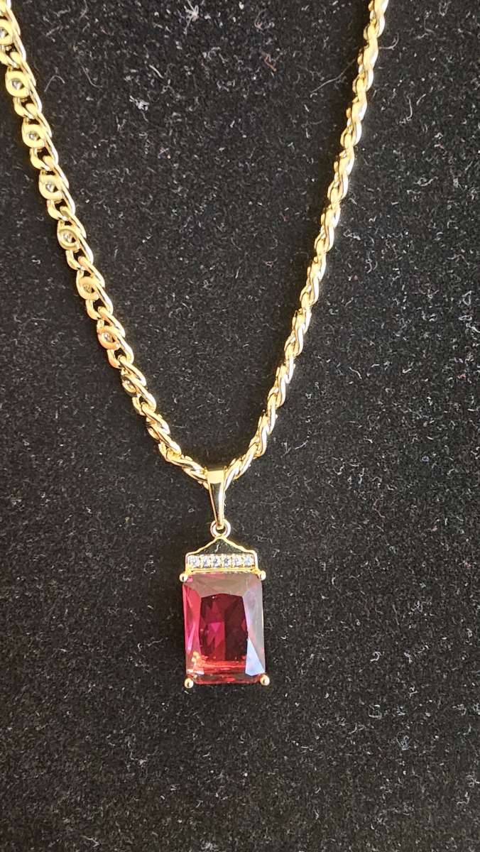 neckless with pedant 20 inch