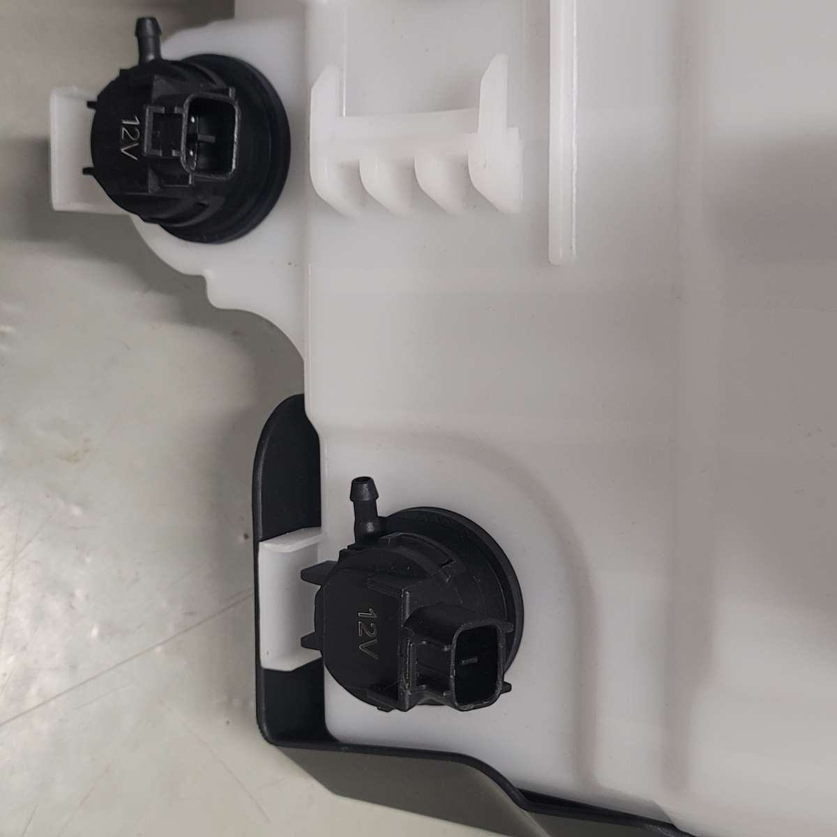 GOPARTS  for 2010  2015 Toyota 4runner Windshield Washer Flu