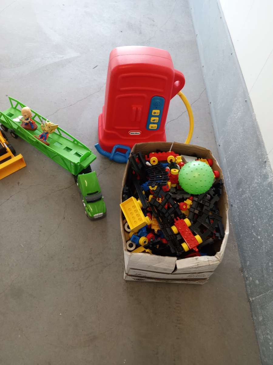 toys toys
