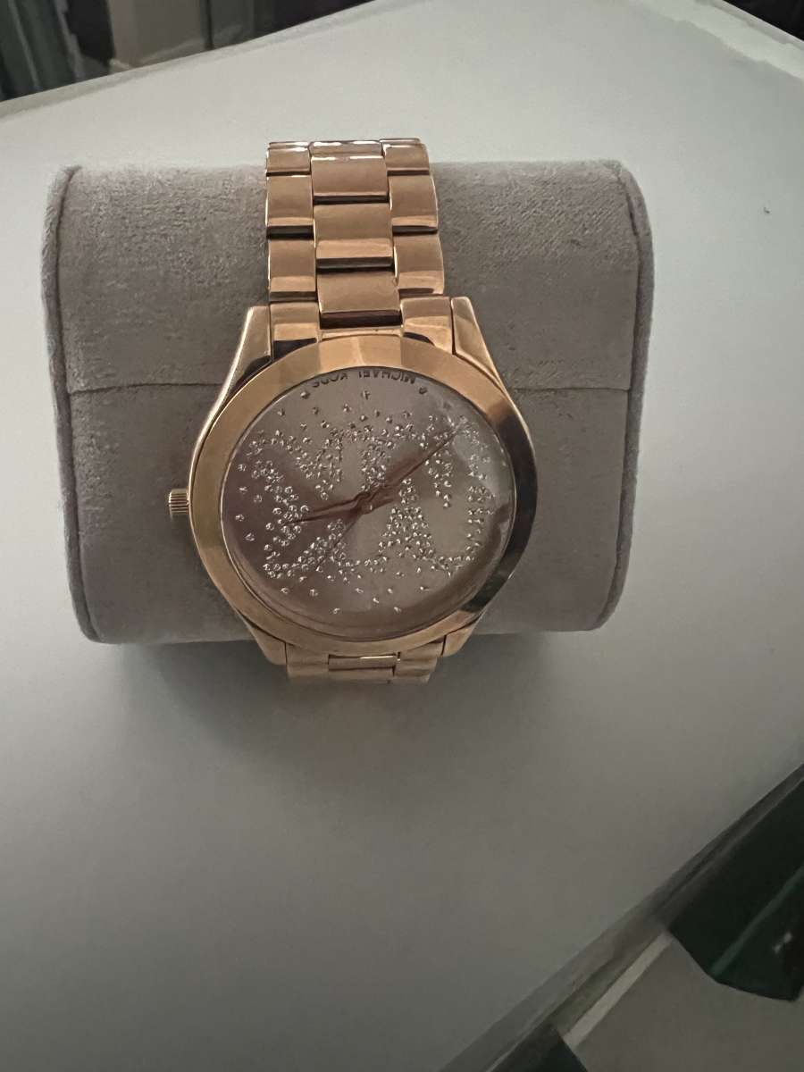 mk watch
