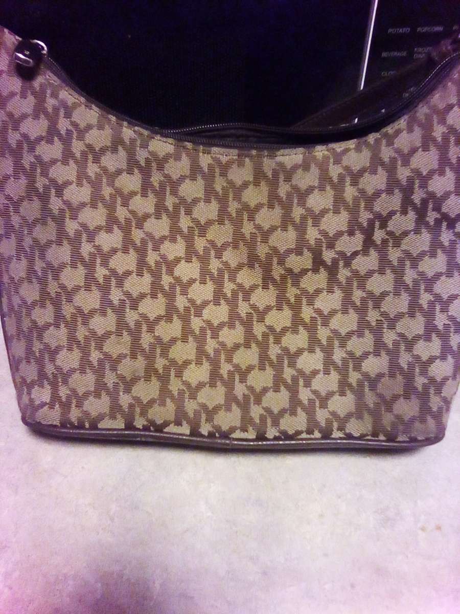 a womans purse