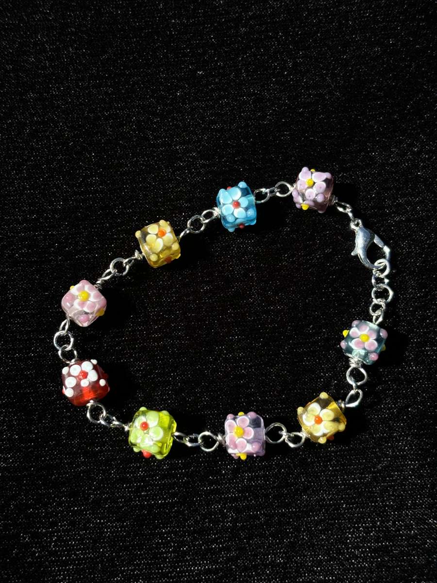 Handmade textured glass beaded bracelet