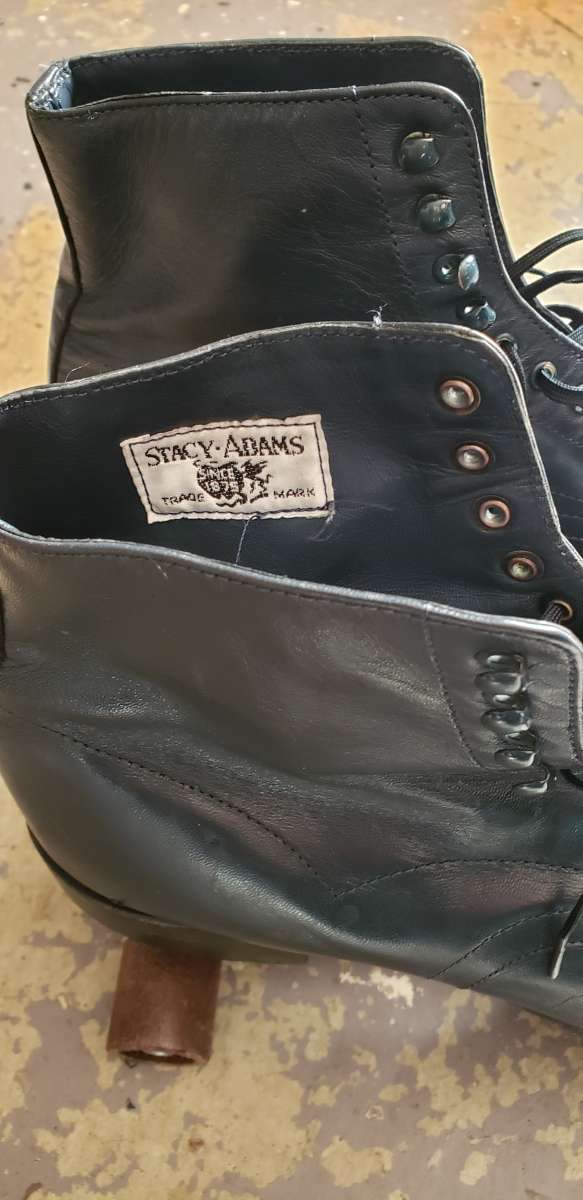 STACY ADAMS ROLLER SKATES