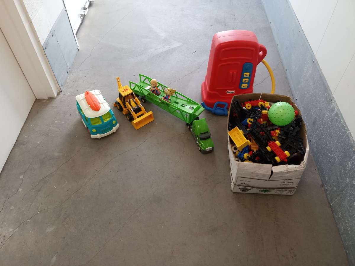 toys toys