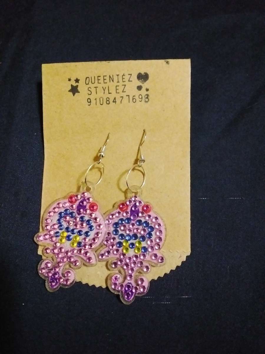 hand made ear rings 5 each