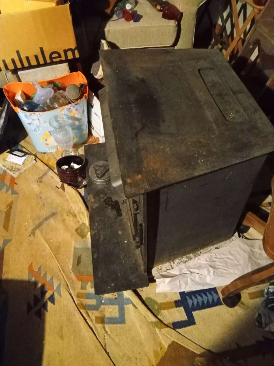 vintage Appalachian wood heater stove use very little