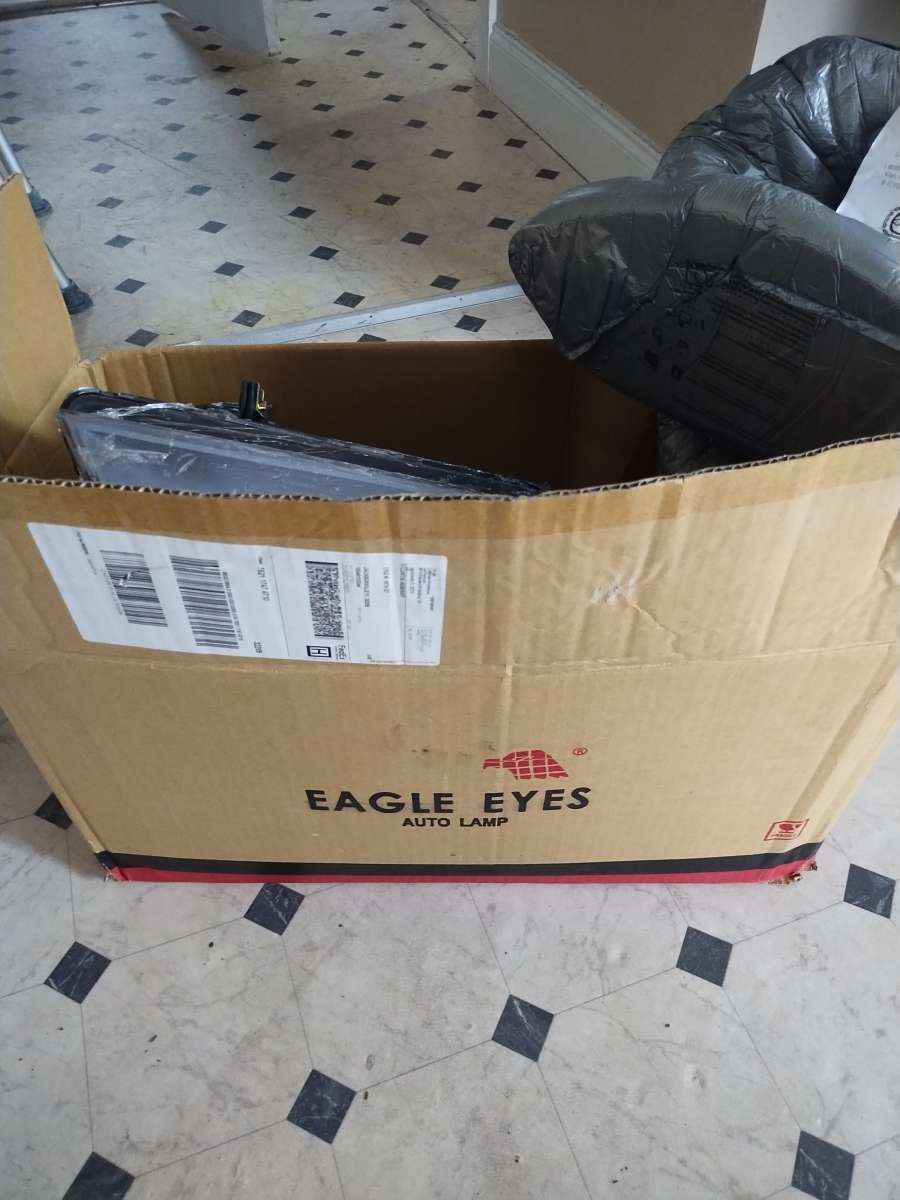 2011 BMW right side headlight