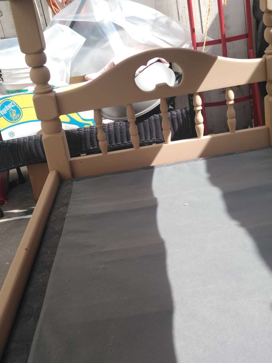 solid wood Bunk bed with box spring
