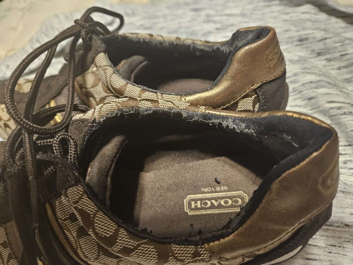 Coach womens size 10 shoes