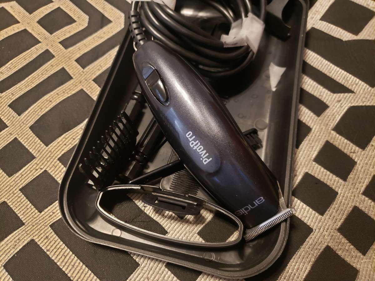 All Black Andis Pivot Pro