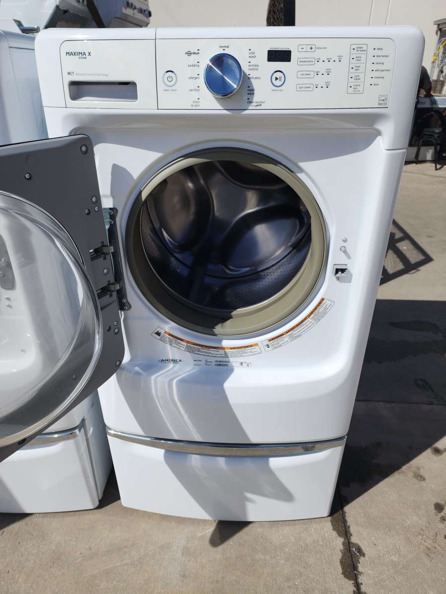 MAYTAG FRONTLOAD GAS SET