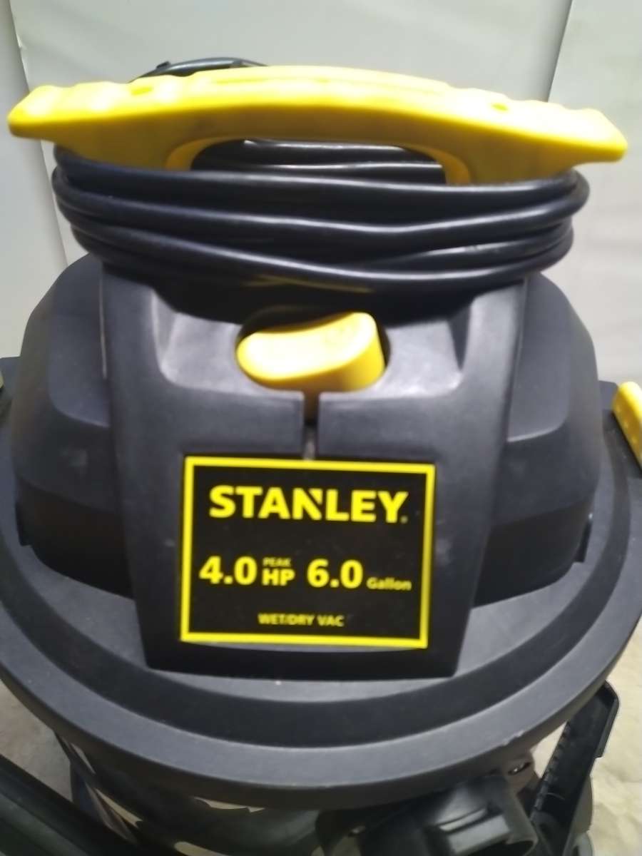 STANLEY 40 HP 6 GALLON