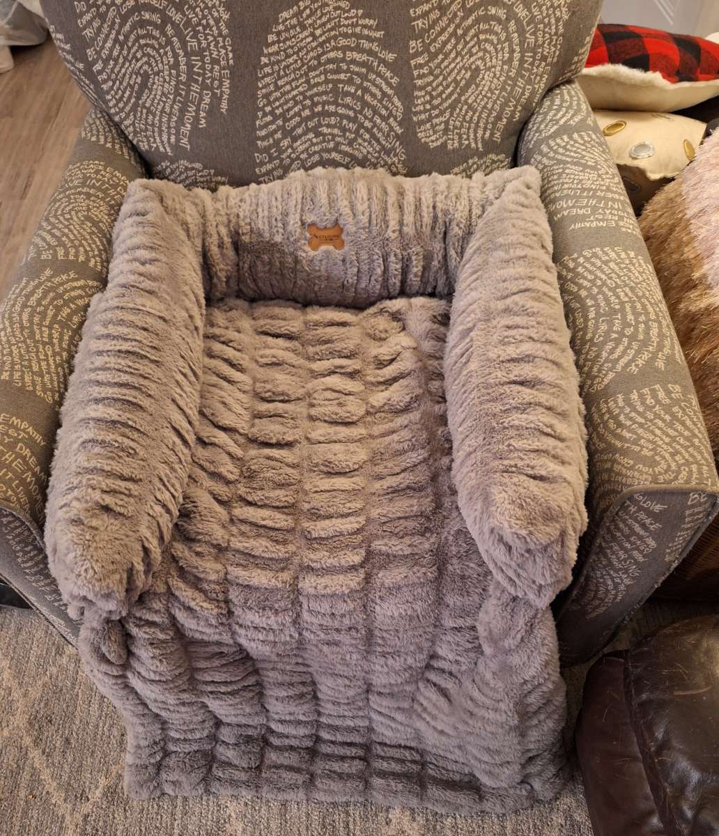 Ugg brand medium dog bed