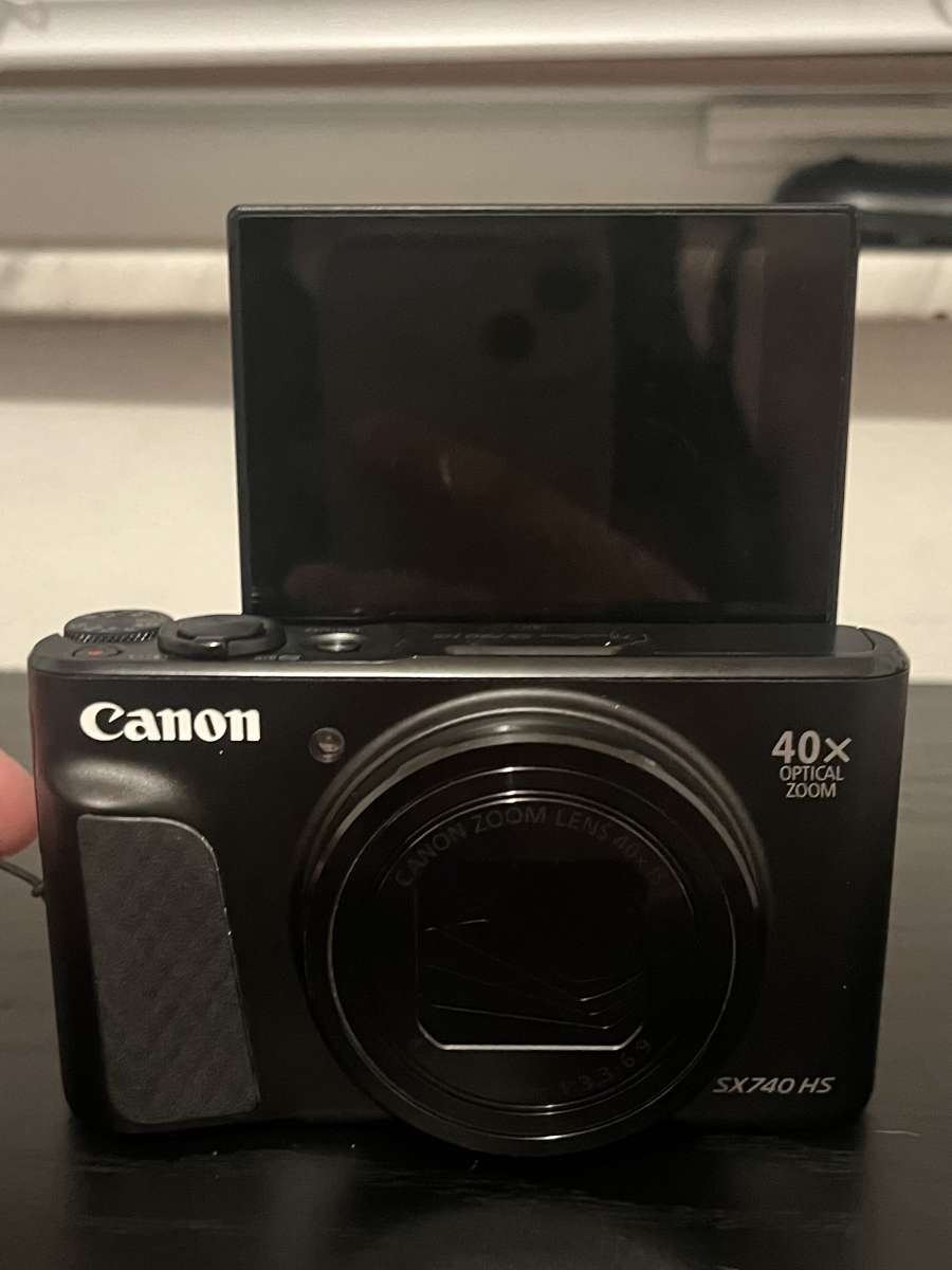 Canon Poweshot sx740hs