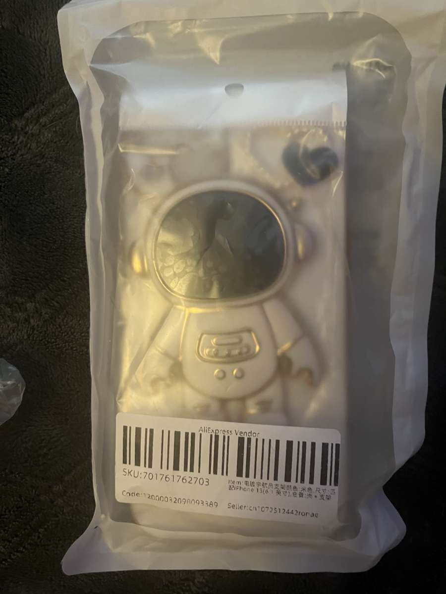 iPhone 13 14 case 3D kickstand and fingerhold brand new