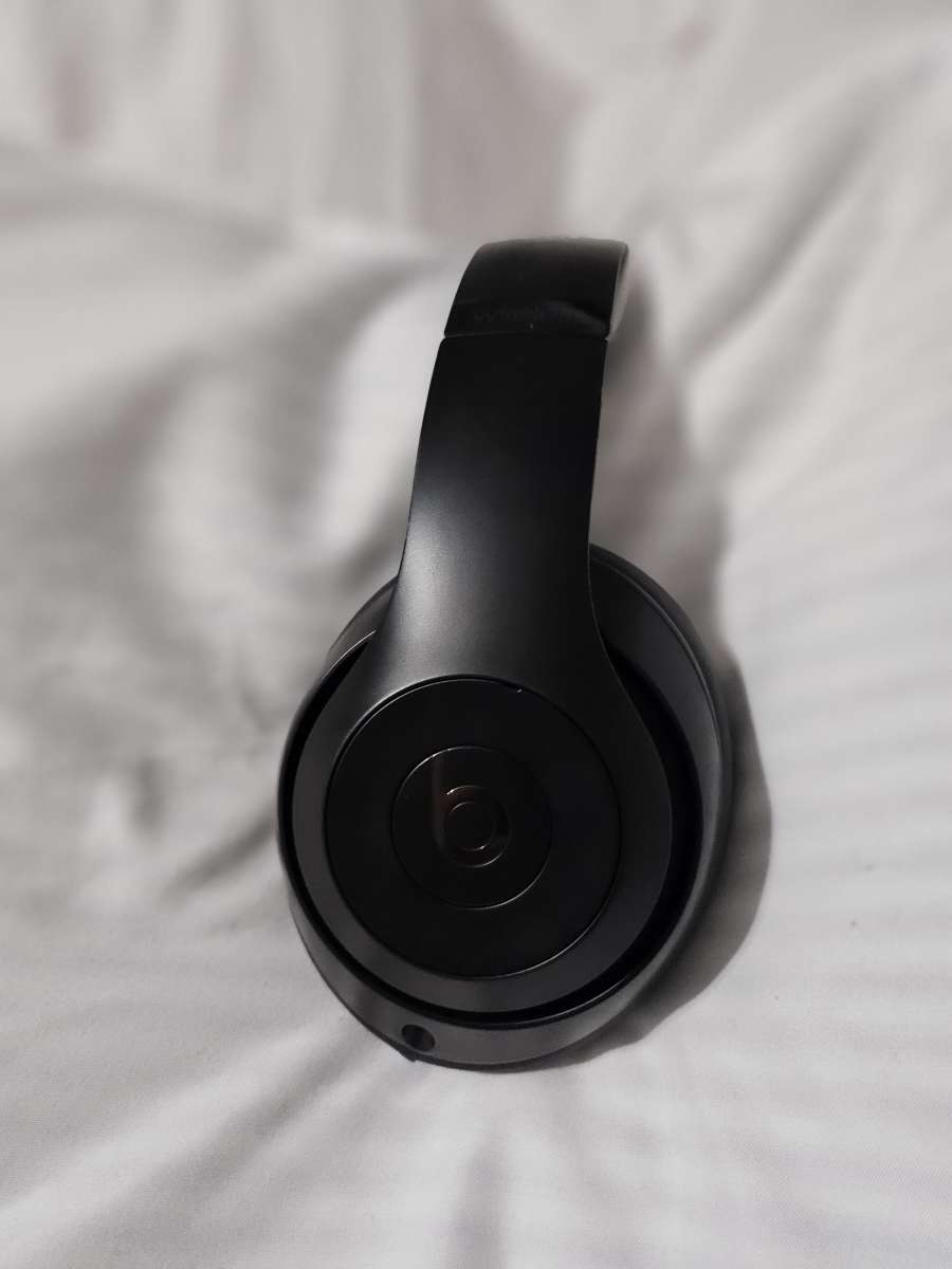 beats wireless studio 3 headphones