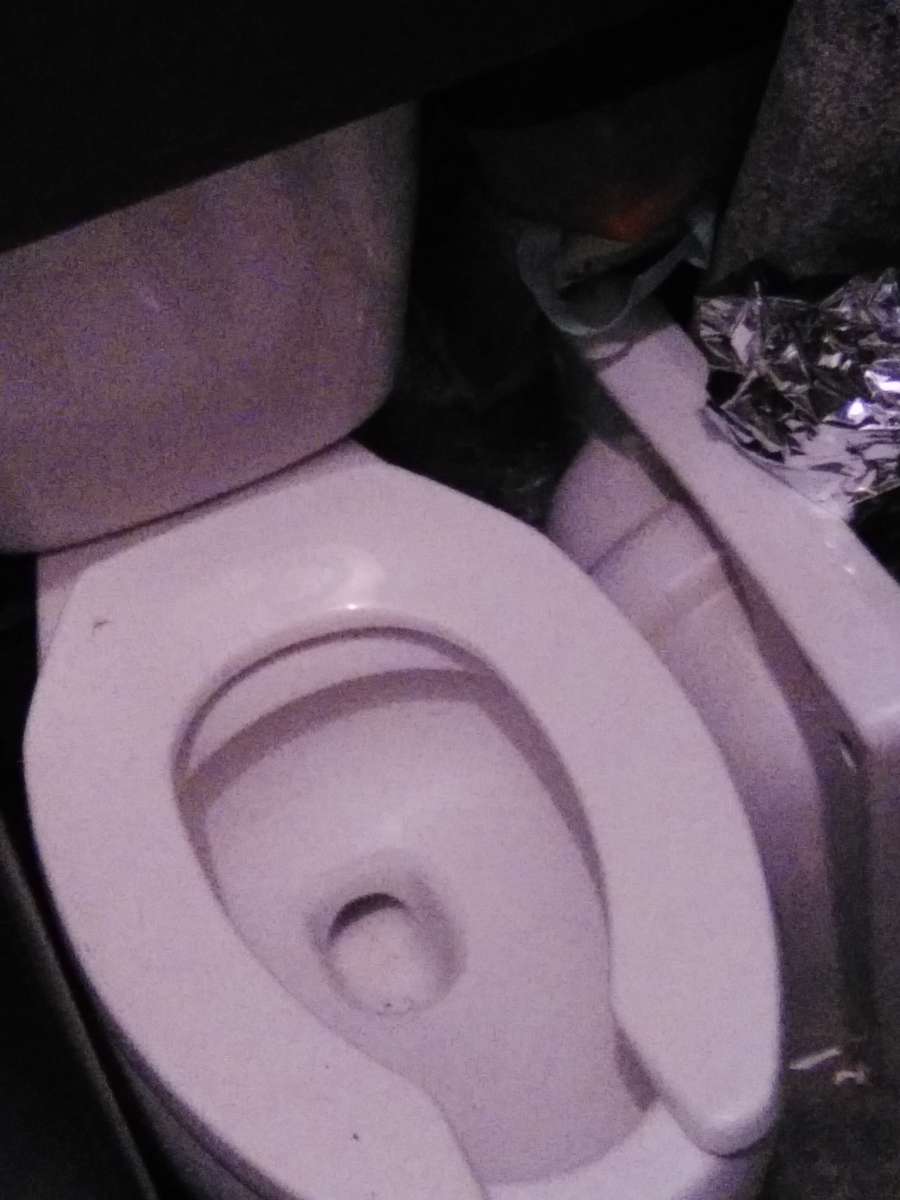 dresser and recliner 4 cherry wood dining chairs