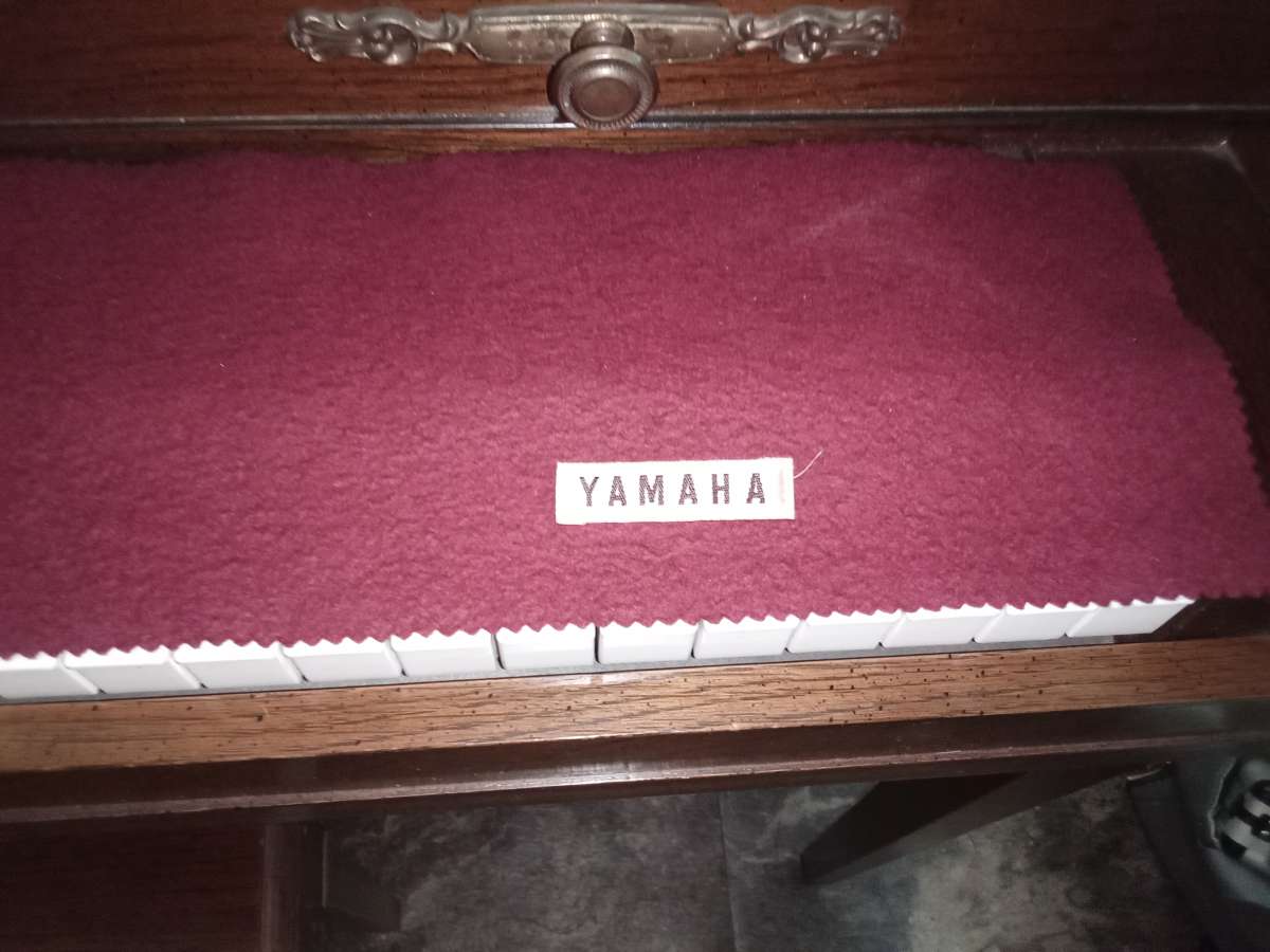 Yamaha Upright Piano