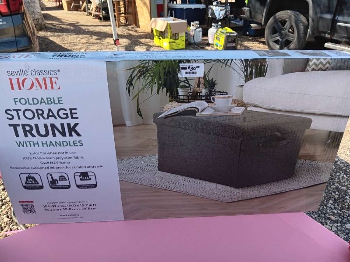 Foldable Storage trunk with handles