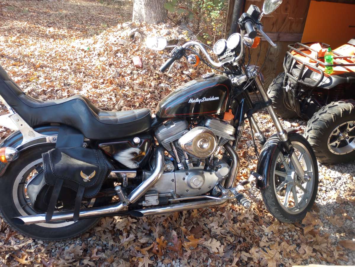 1989 883 Harley Sportster Hugger XLH