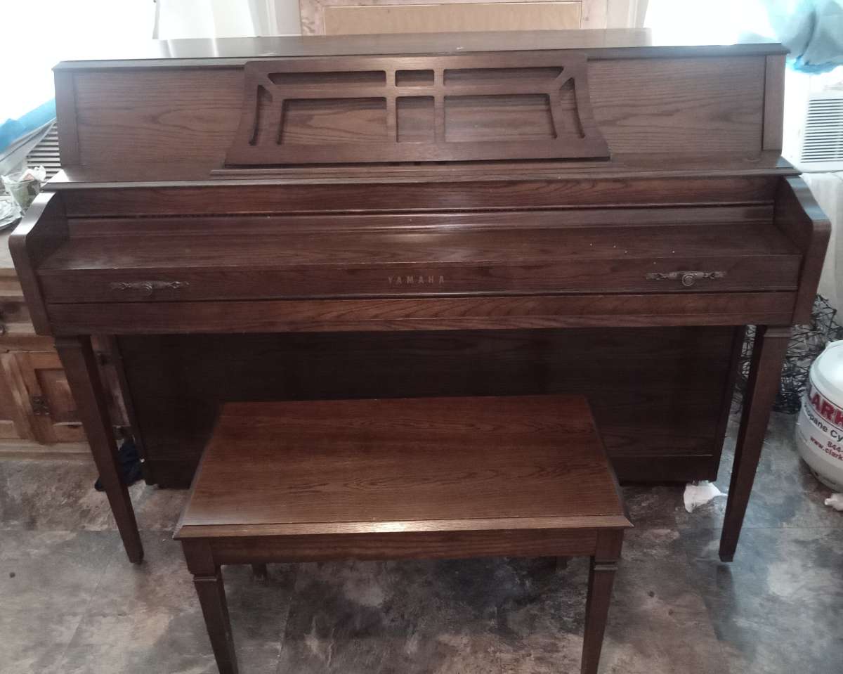 Yamaha Upright Piano