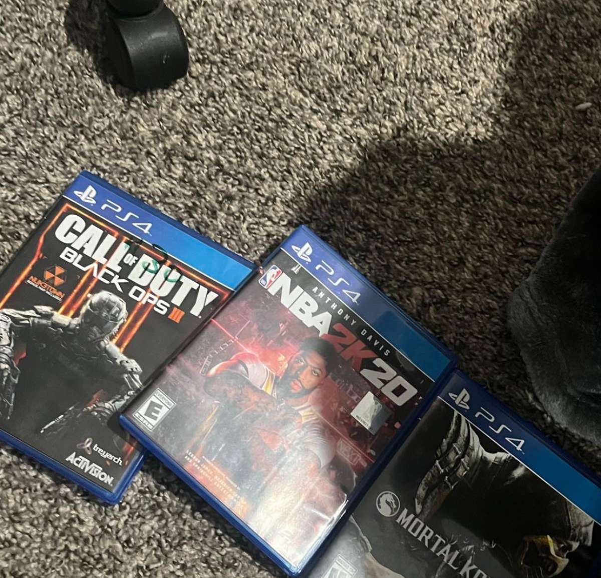 ps4 controllers and games