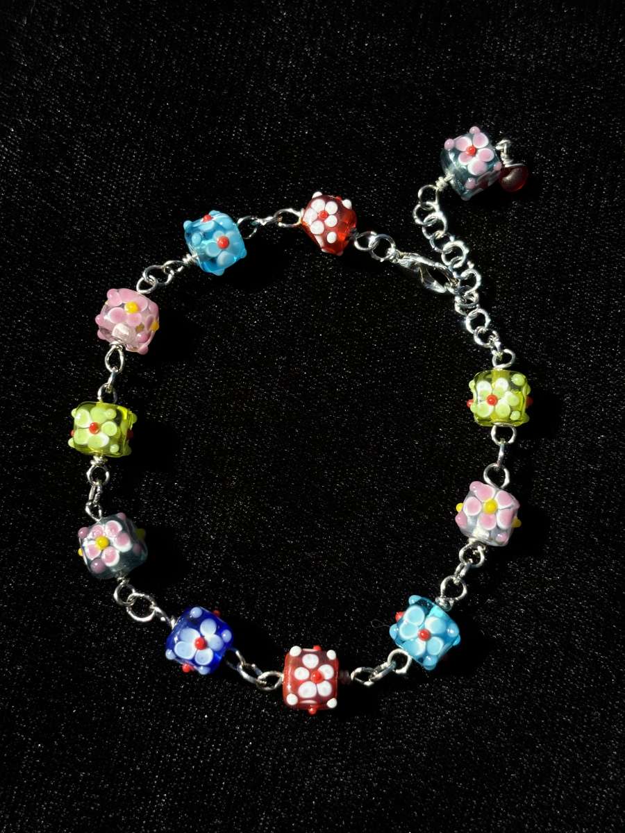 Handmade textured glass beaded bracelet