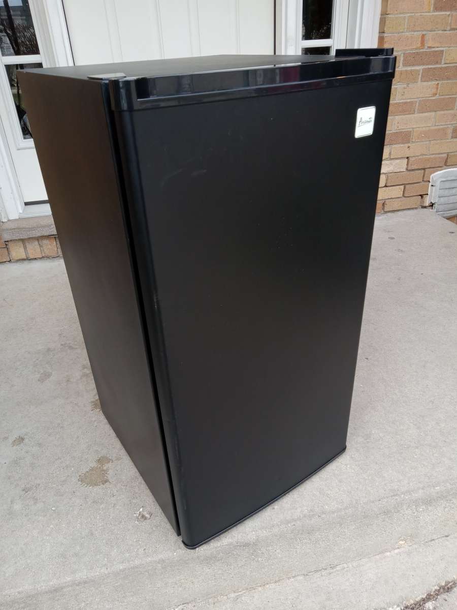 mini refrigerador listo para las chelas