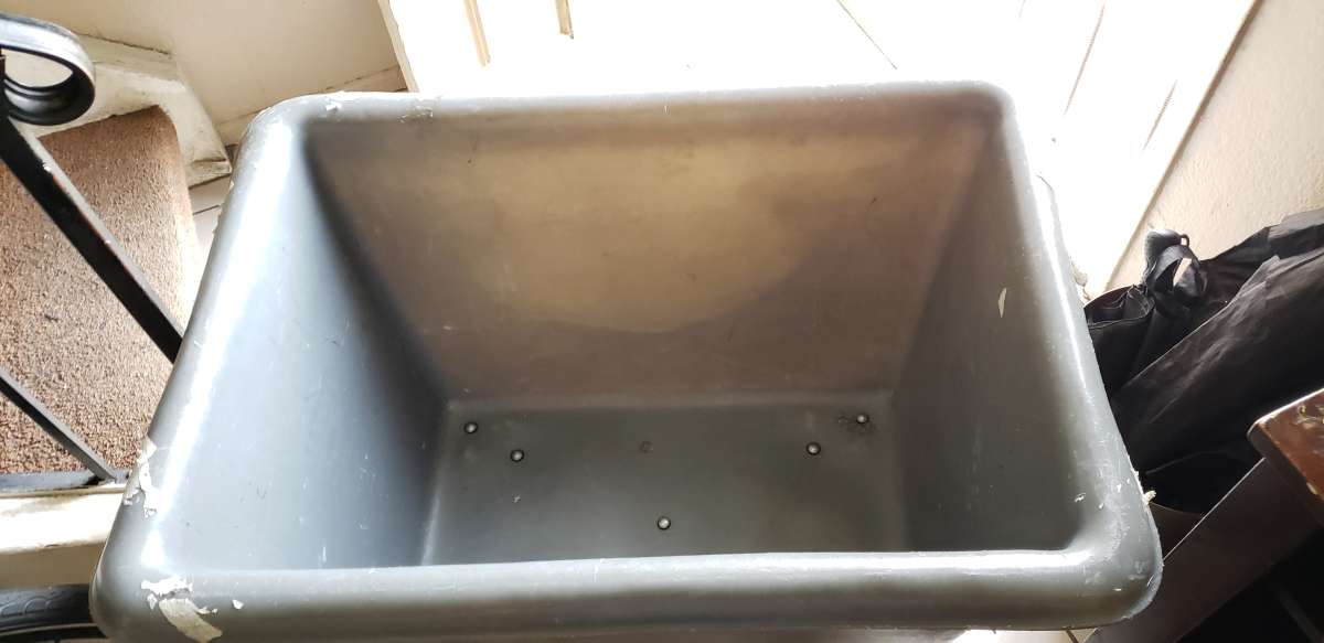 ULINE ROYAL BASKET 6BU