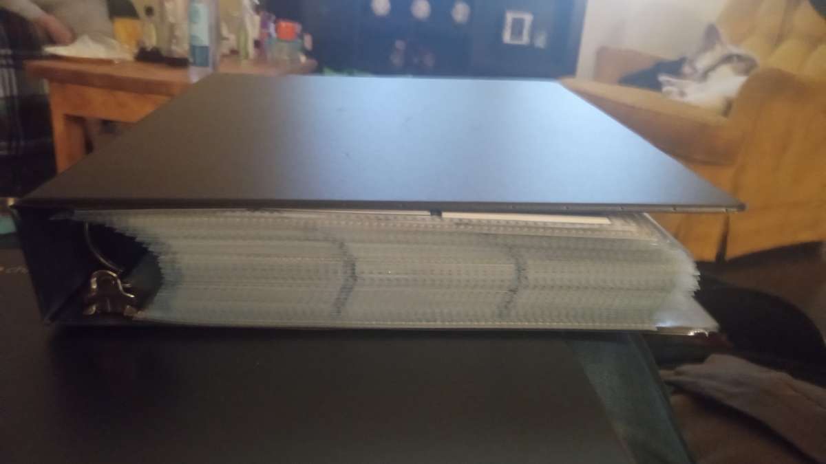 Assorted sports card lot