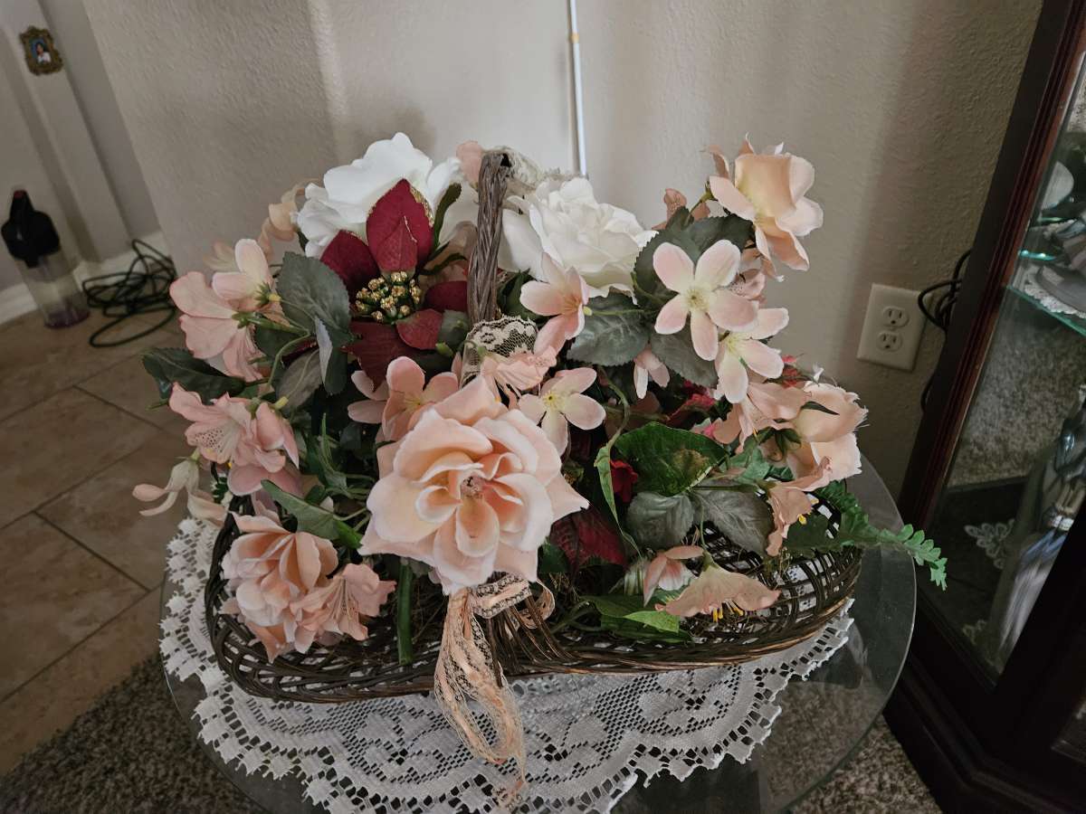 Vintage 80s Large Basket of Flowers
