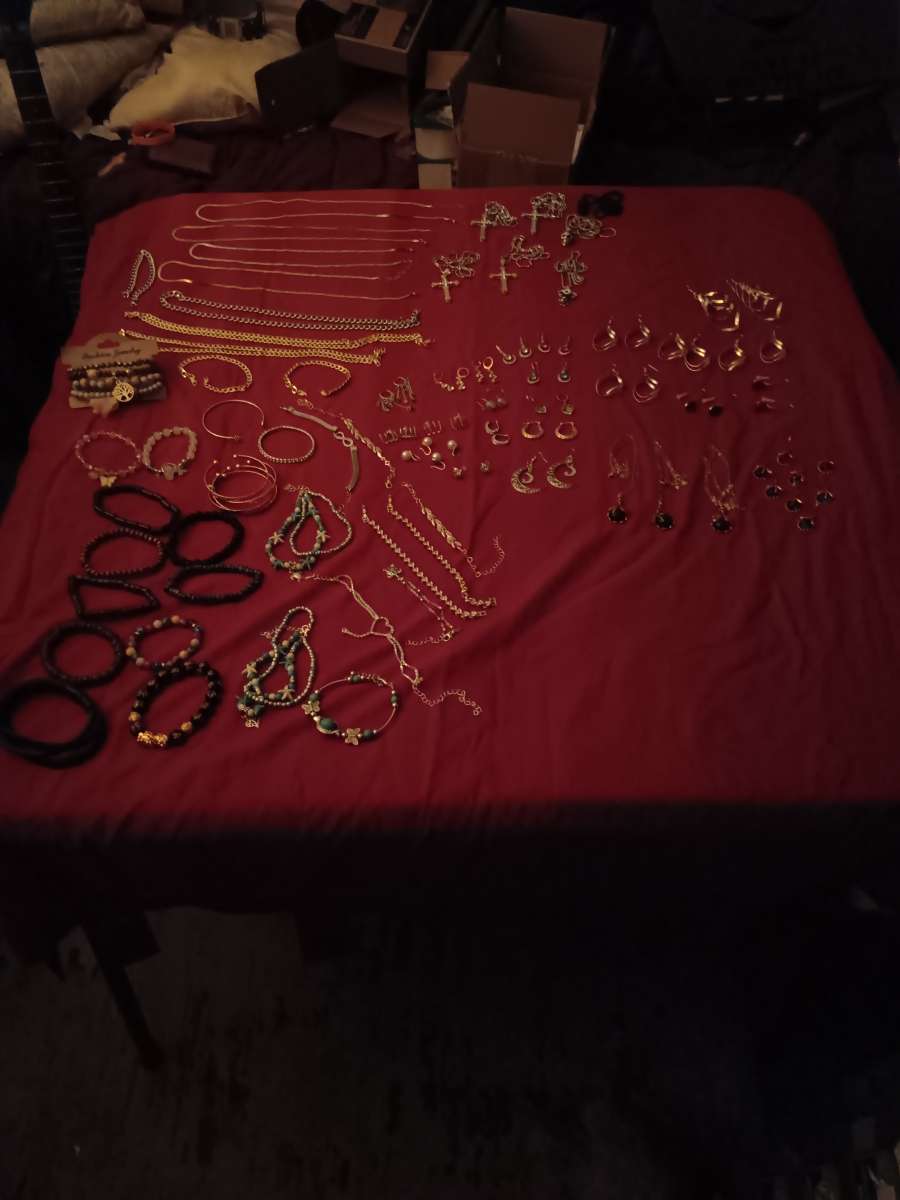 Lot of Costume Jewelry Assorted Fashion Jewelry