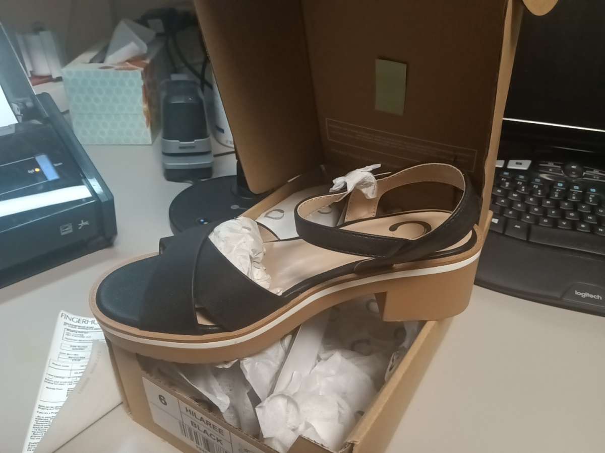 journey collection hilaree black size 6