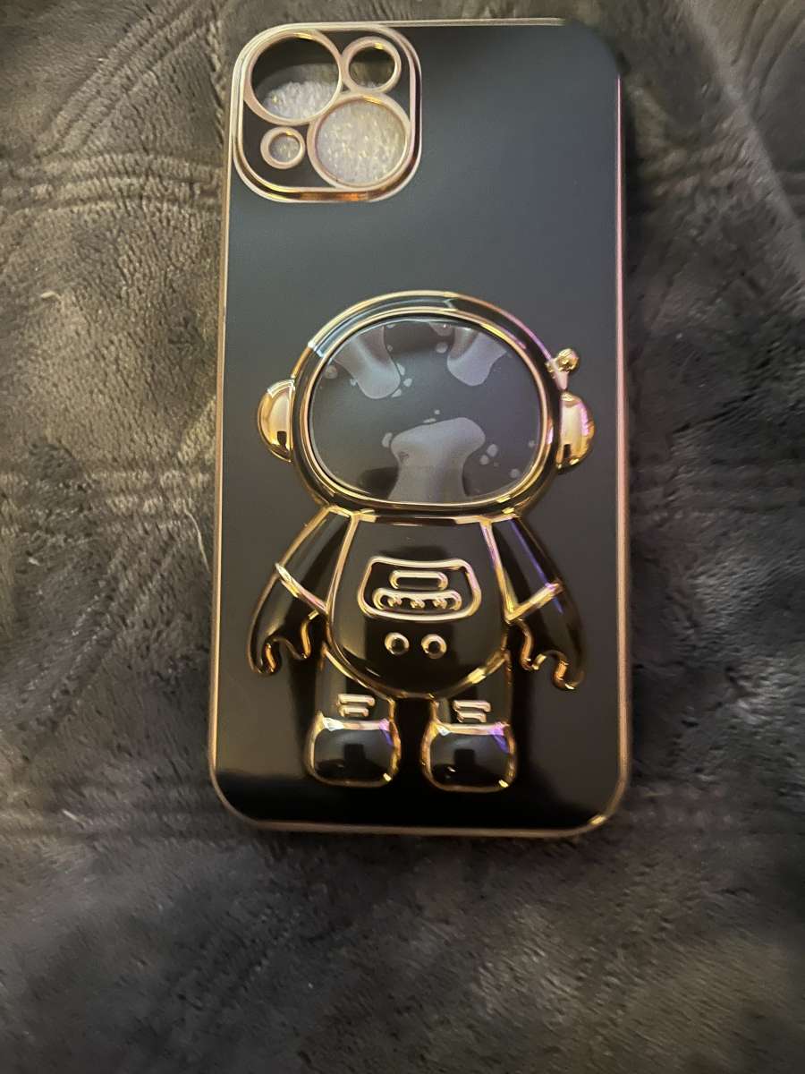 iPhone 13 14 case 3D kickstand and fingerhold brand new