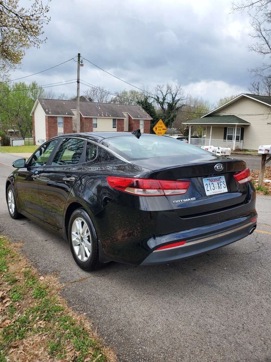 2016 Kia Optima LX Sedan