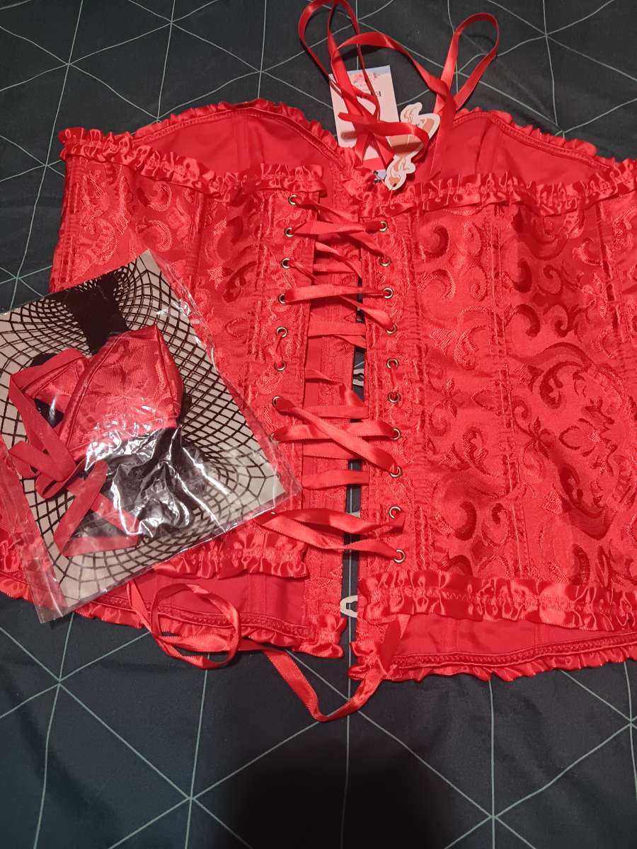 Variedad de ropa para dama nueva