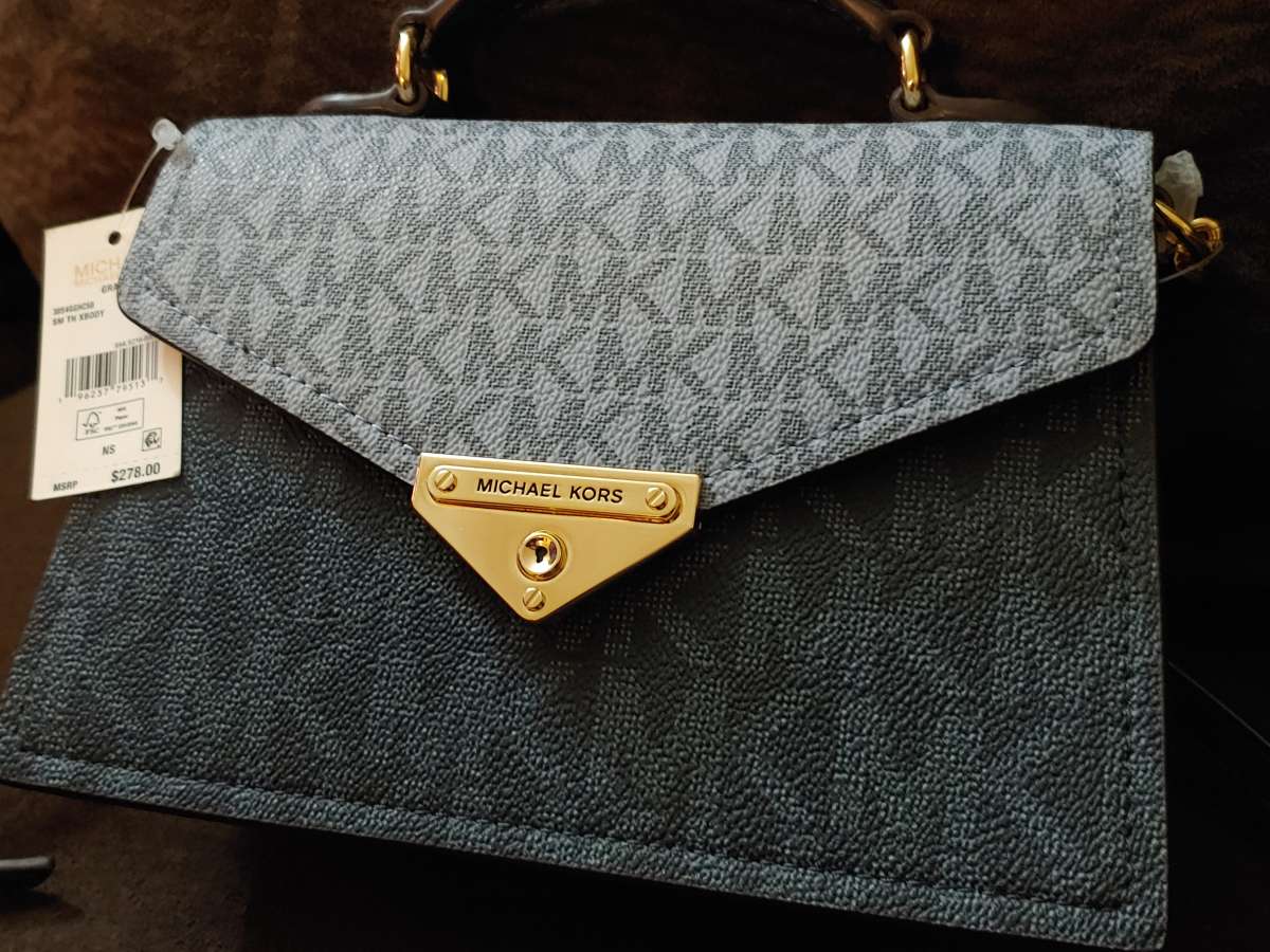 Michael kors purse