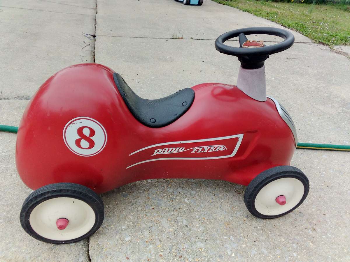 radio Flyer Metal Car