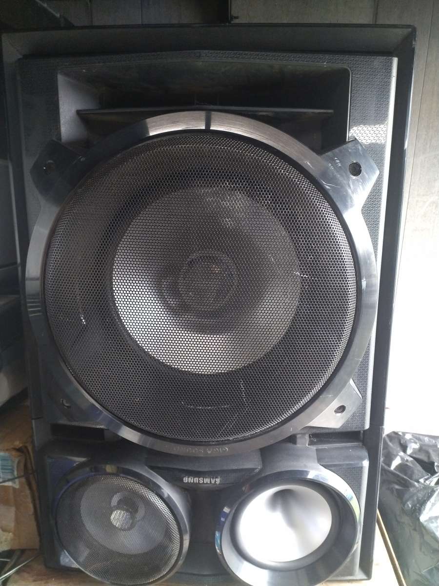 Samsung DJ Speakers