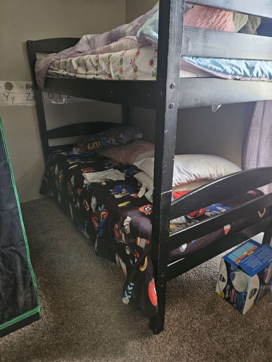 mainstays twin bunk beds
