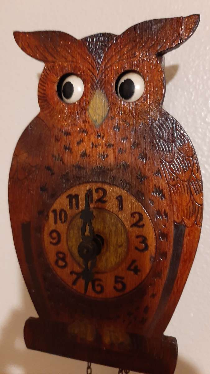 Vintage Black Forest Owl Clock