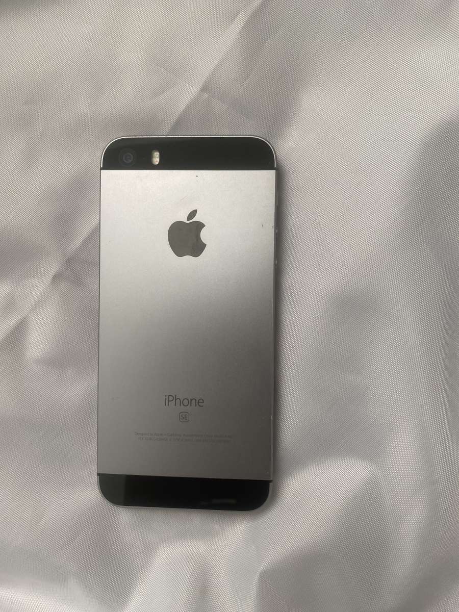 iPhone SE 64GB with iPad Air