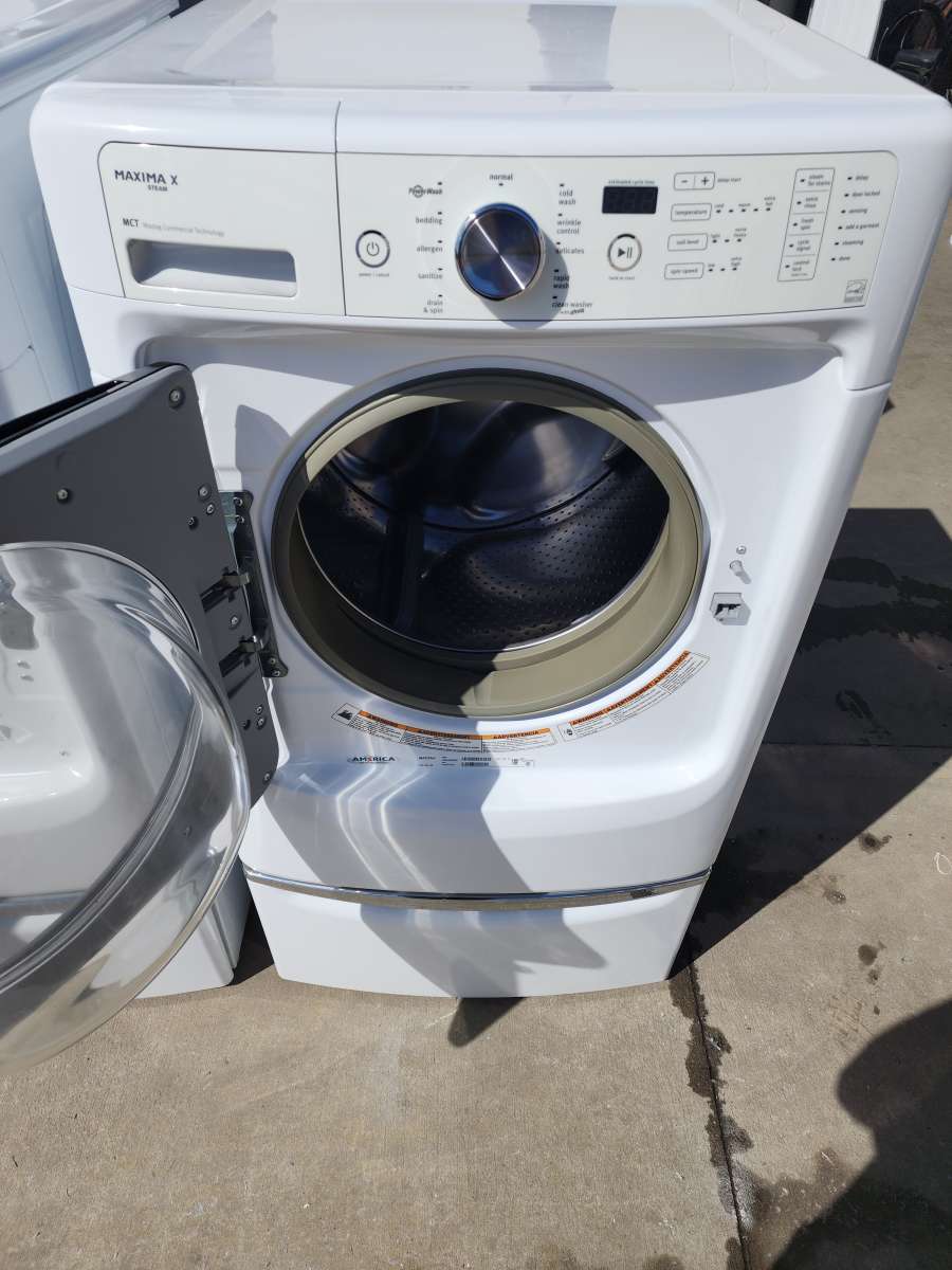 MAYTAG FRONTLOAD GAS SET