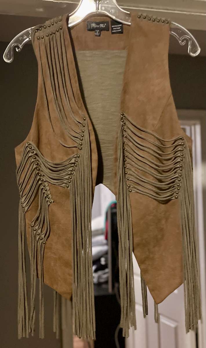 Miss Me suede vest size XS