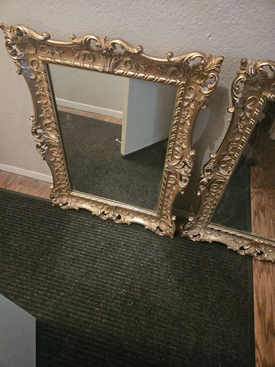 2 mirrors